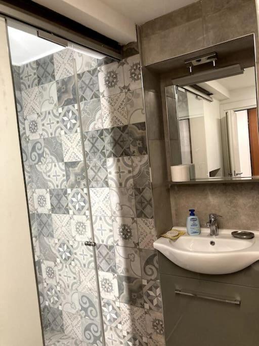 Appartamento Tre Archi Con Corte Privata Venedig Exterior foto