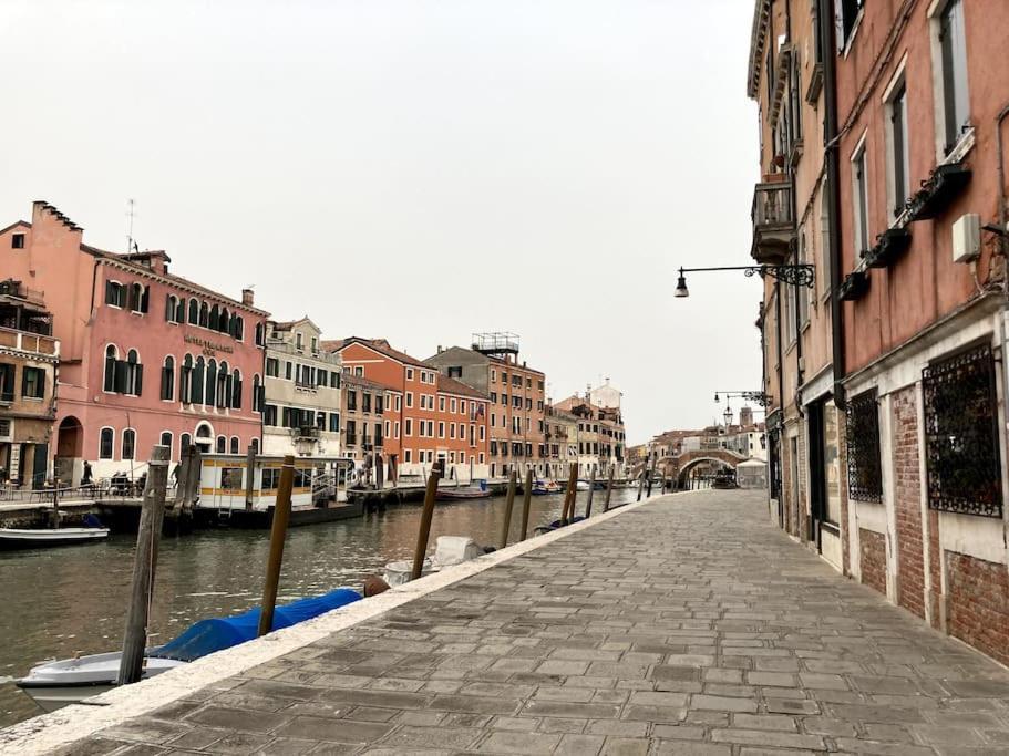Appartamento Tre Archi Con Corte Privata Venedig Exterior foto